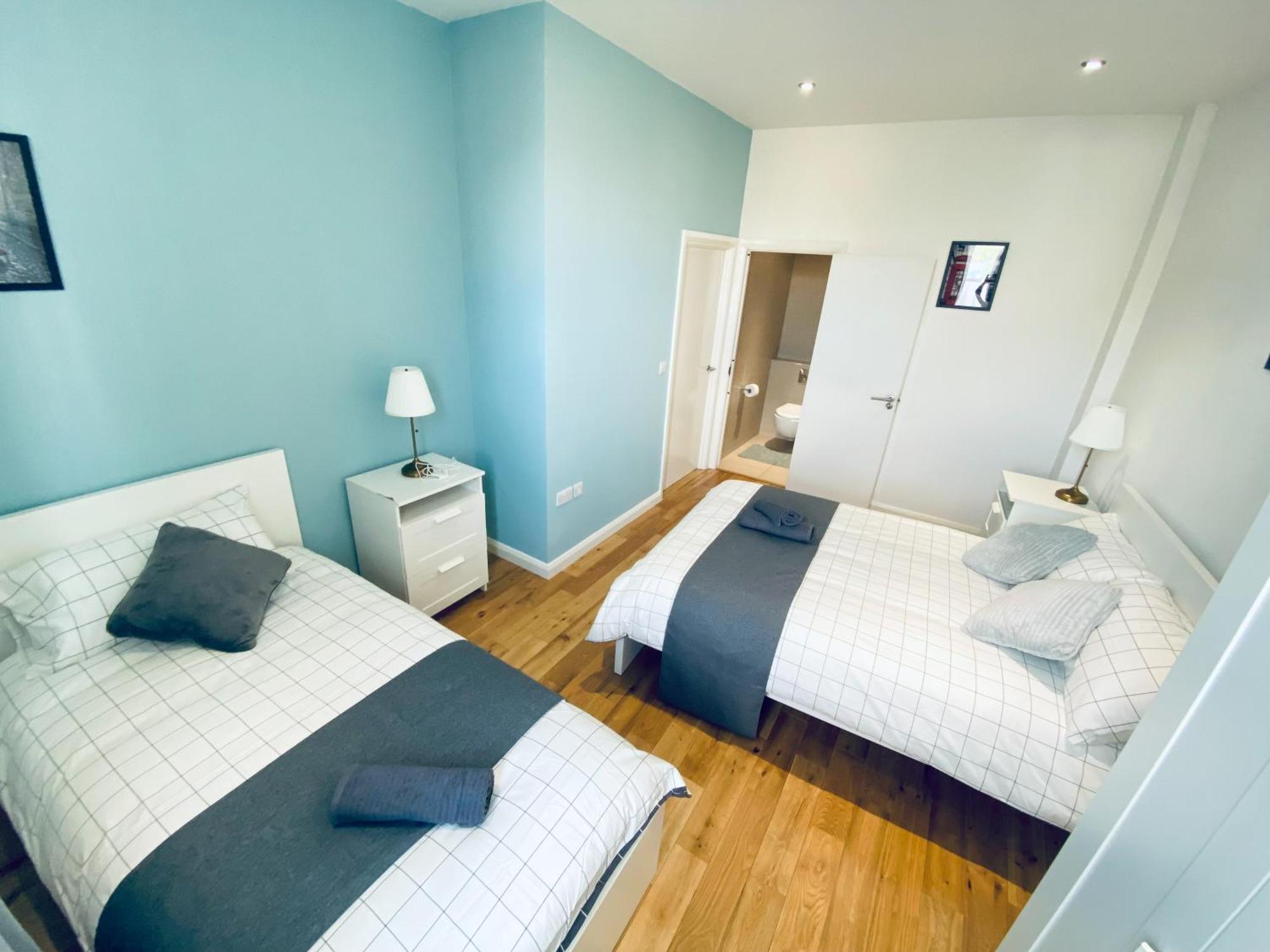 2 Bedroom Flat - 2 Bath - 15 Min Camden Town Londra Esterno foto